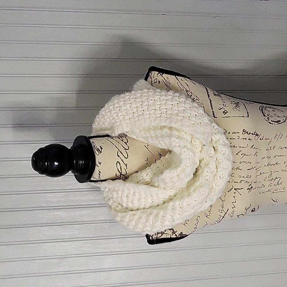 old navy scarf